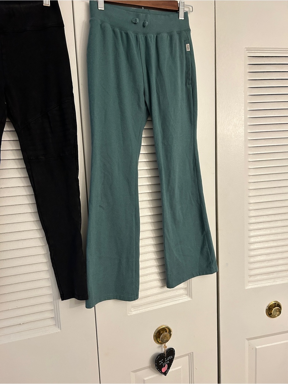(4)Girls leggings and sweatpants